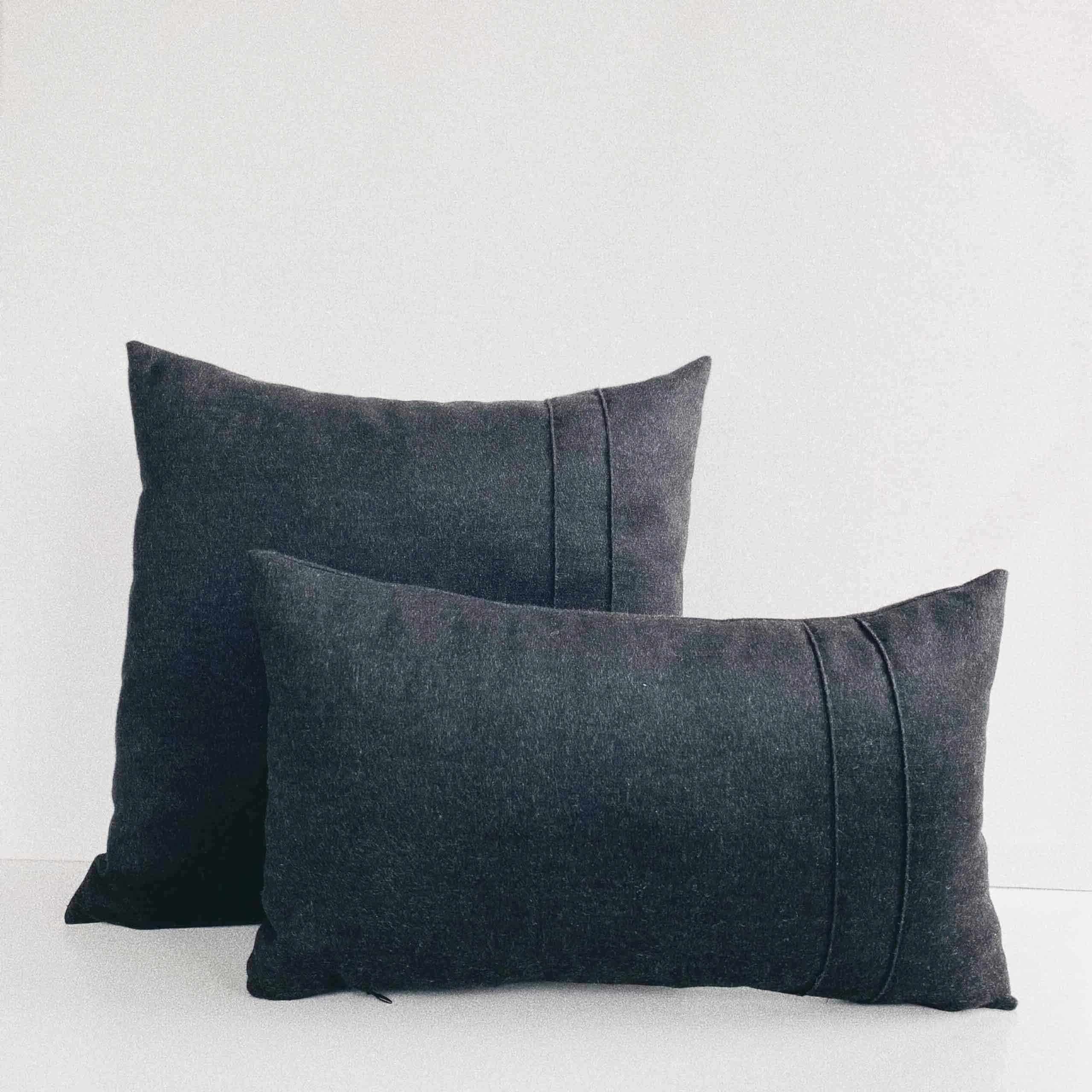 Siyah & Gri Yastık Serisi