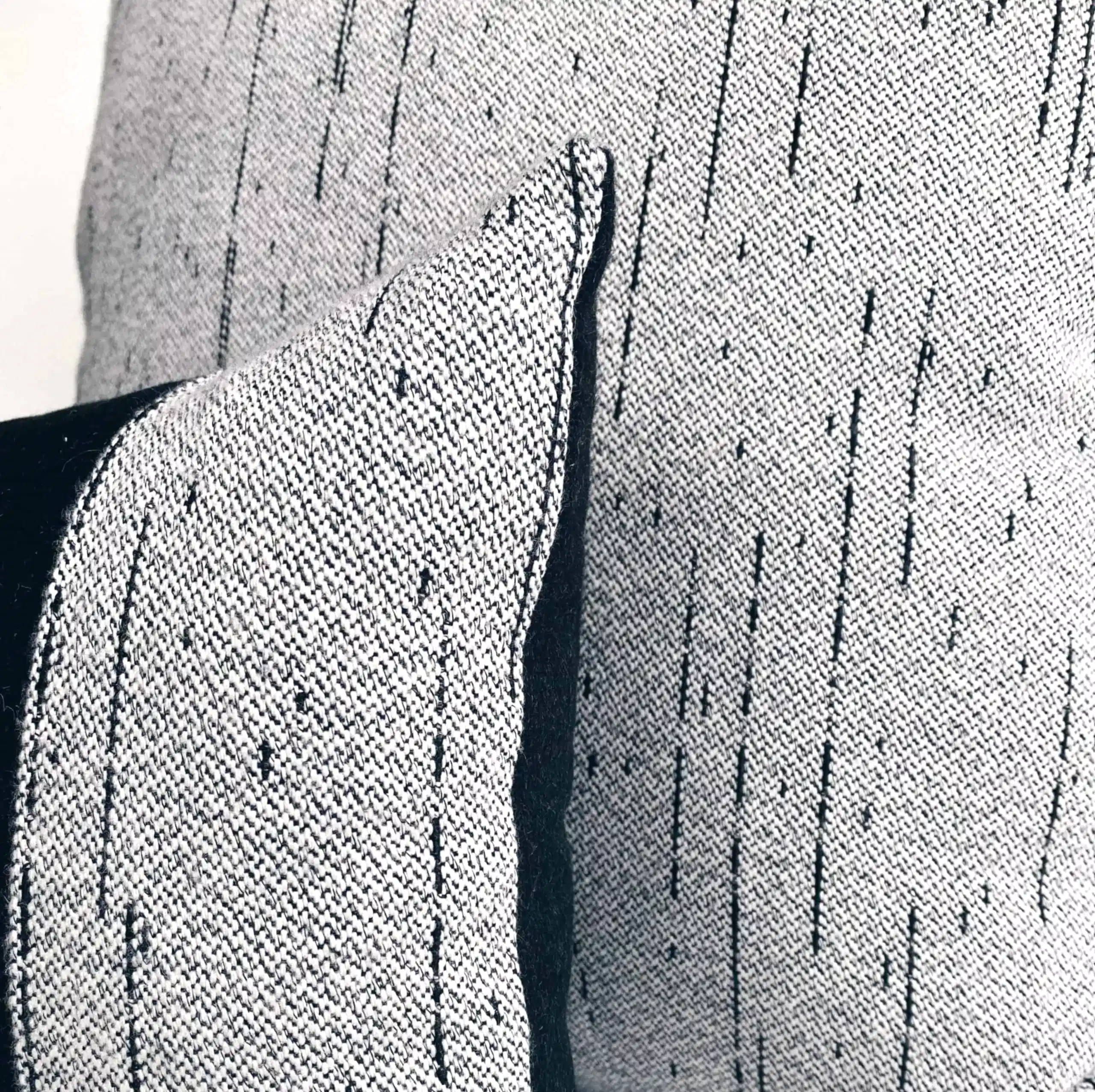 Siyah & Gri Yastık Serisi