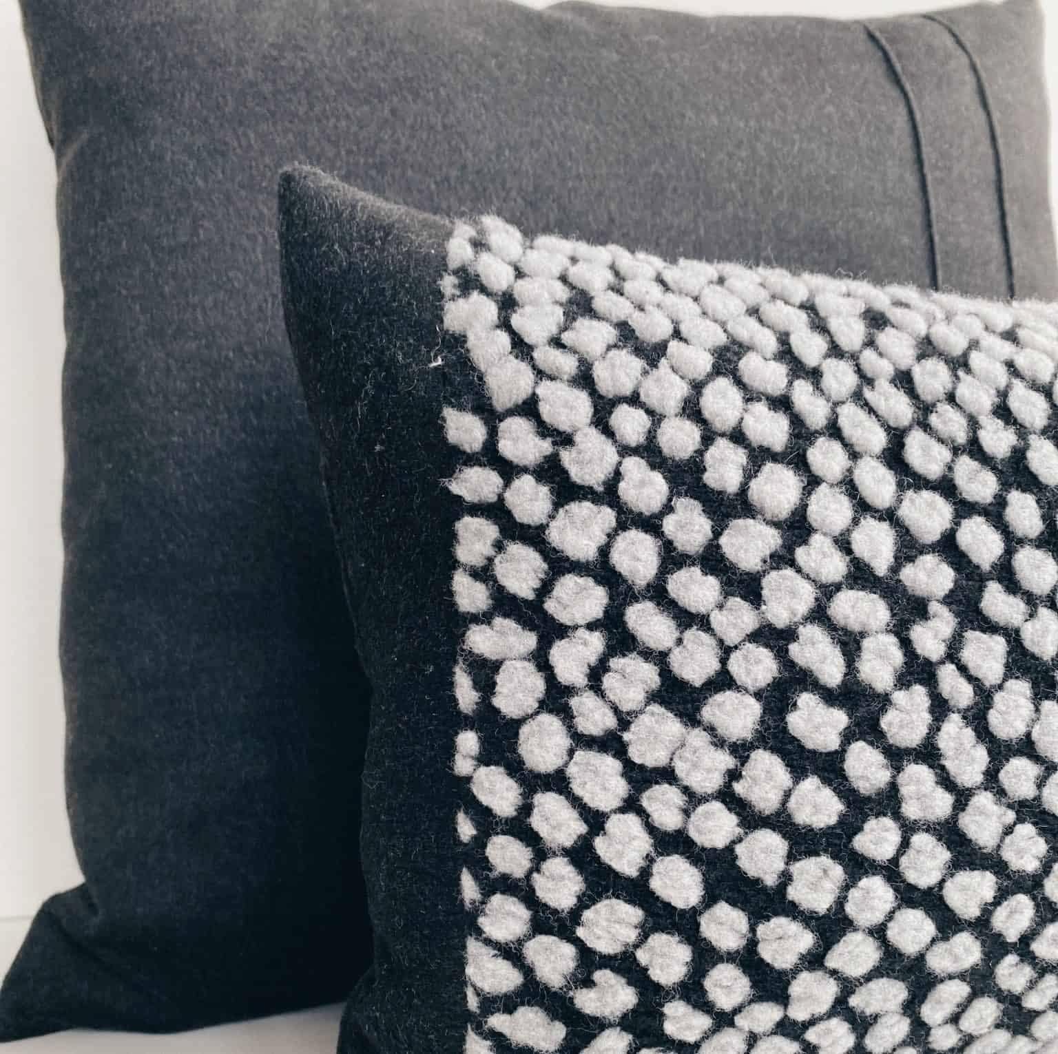 Puantiyeli Yastık Serisi